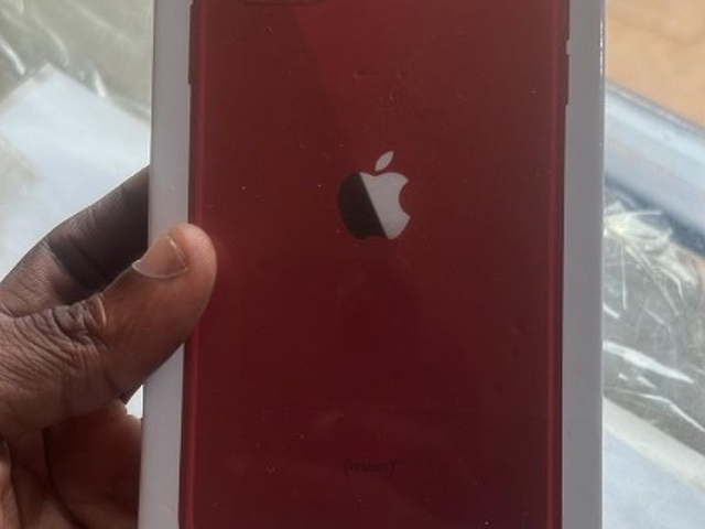 ✨ iPhone 11 normal 64GB novo e selado!