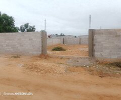 VENDE-SE TERRENO 20/20 COM 2 ANEXOS T1