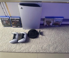 Ps5 de 800gb dois comandos e 4 jogos